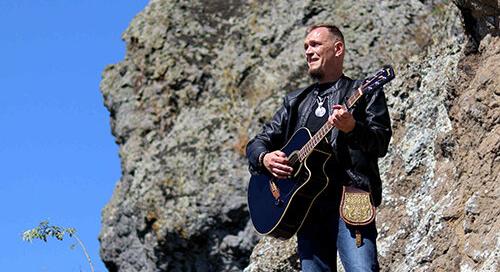 Nekem a világ - Megjelent Fábián Zoltán legújabb videoklipje