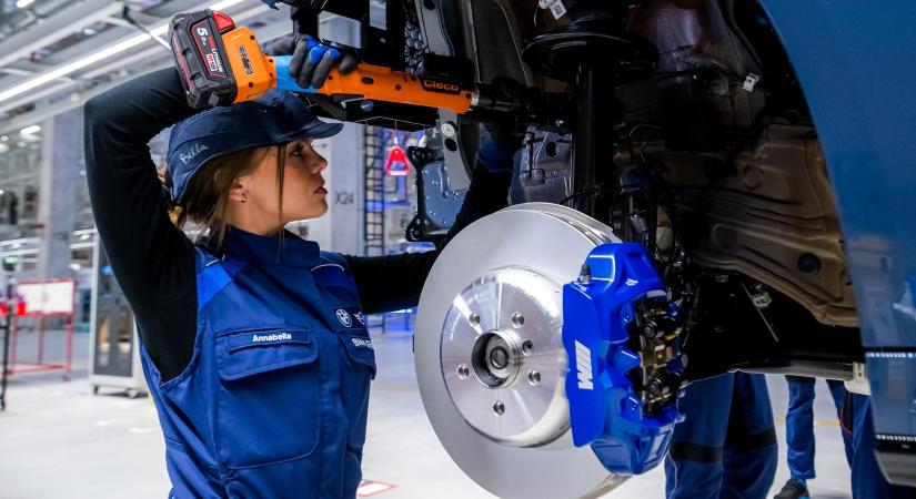 Több szempontból is első a BMW debreceni autógyára