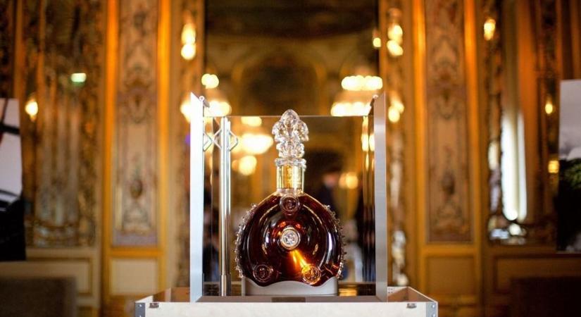 Louis XIII avagy a csúcskonyak, amely porcelán akar lenni