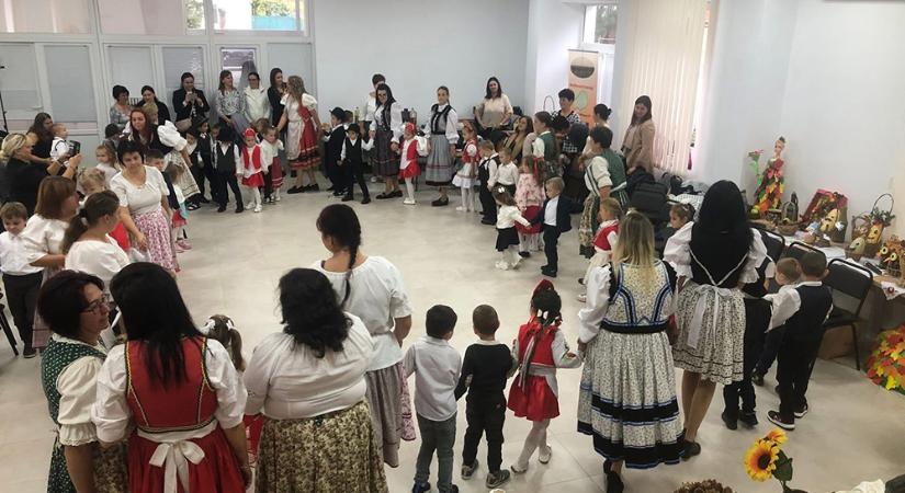 Őszi derű és hagyomány: szüreti mulatság a Kaszonyi kistérségben