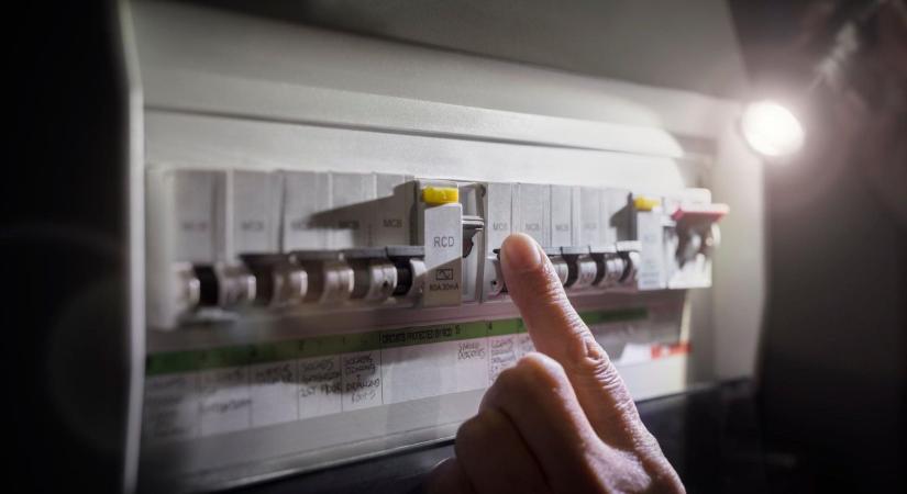 Közel 30 településen lesz áramszünet jövő héten – mutatjuk a listát!