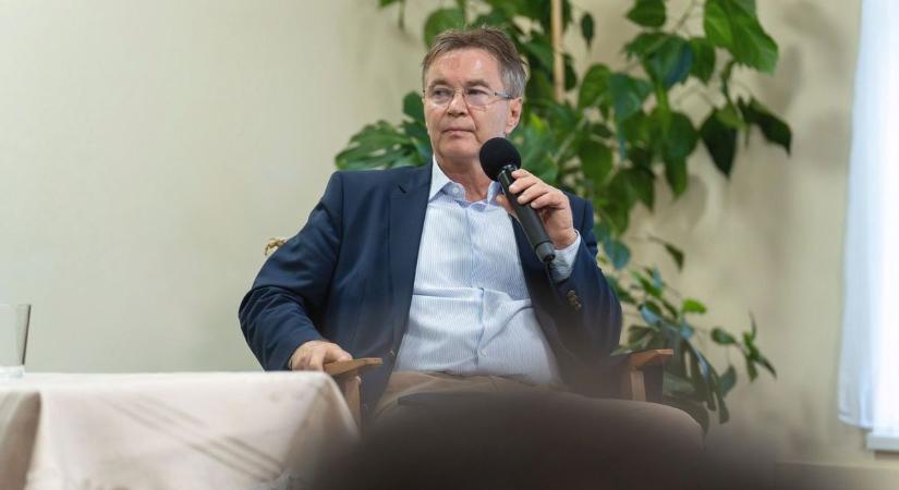 Mire szavazol? Arra, hogy több maradjon a zsebedben, vagy arra, hogy kevesebb?