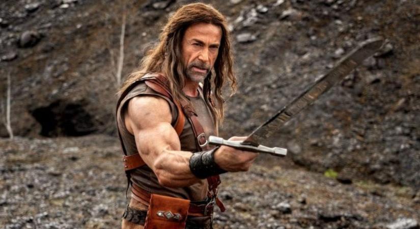 A rocklegenda, aki újra életre kelti a fantasy műfajt – egy levágott fej és egy ágyékkötő egyszerre