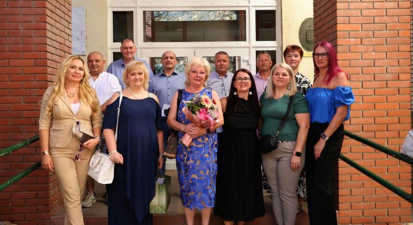 Harmincöt éve ballagtak az általánosból (galériával, videóval)