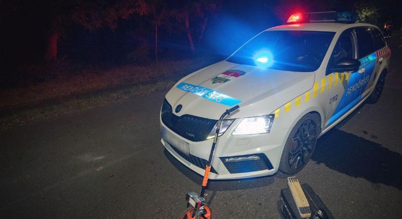 Két autó ütközött a debreceni kereszteződésben, sérült is van!