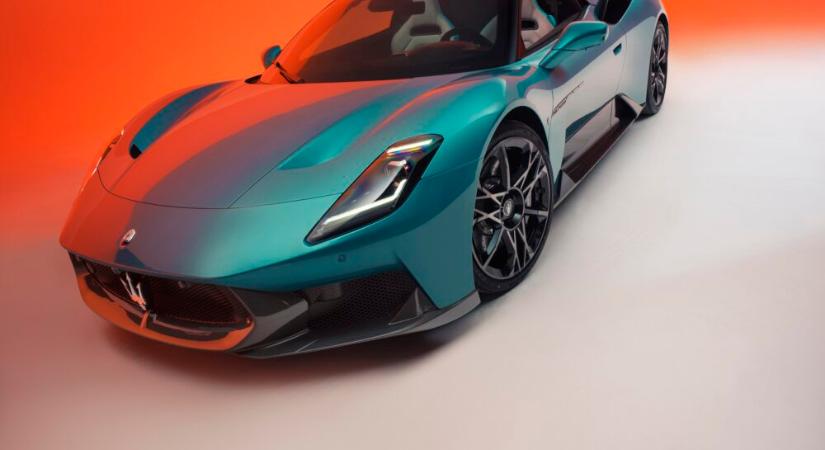 Kupé és cabrio kivitelben is megérkezett a Maserati új szupersportautója, az MCPURA