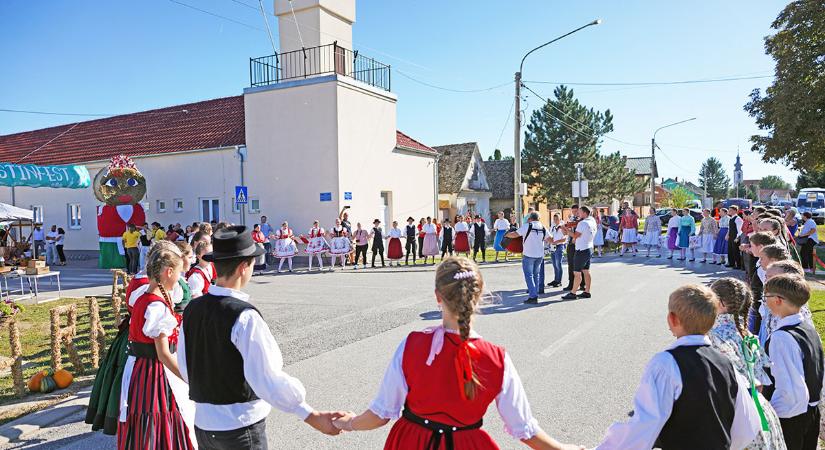 Színes programokkal ünnepelte közösségét Haraszti