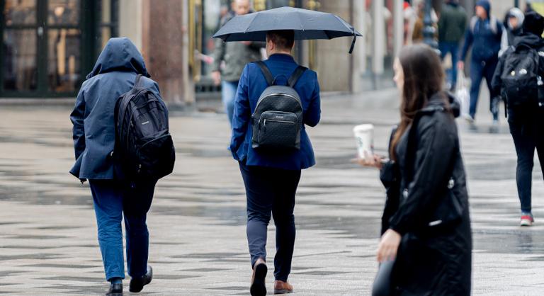 Záporokkal, zivatarokkal érkezik a hidegfront