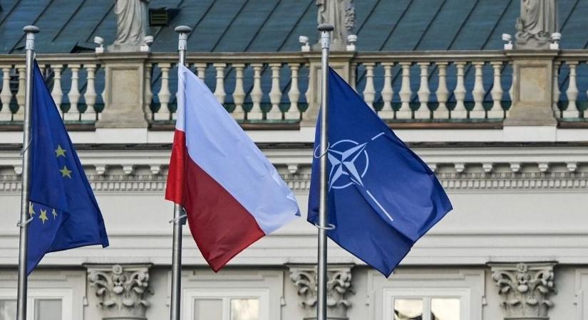 Nagy a baj: a lengyel nagykövetséget is eltalálták az oroszok a Kijev elleni légitámadás közben