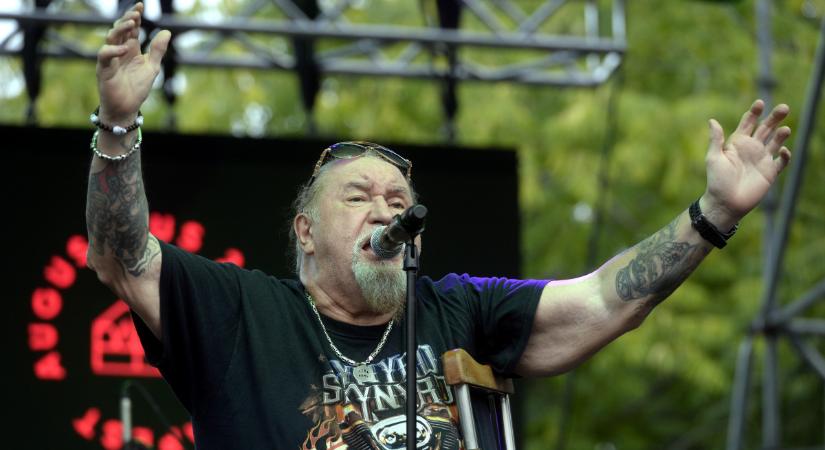 Deák Bill Gyula-koncert lesz november 15-én a Budapest Sportarénában