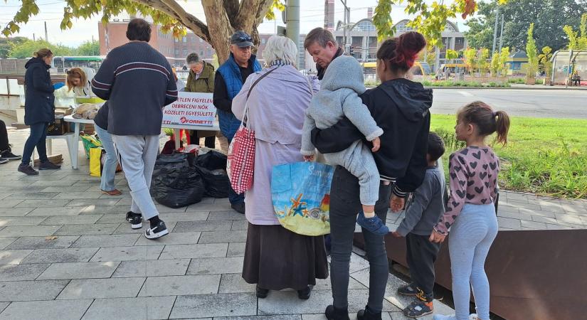 Nem a hajléktalanok voltak legtöbben az ételosztáson