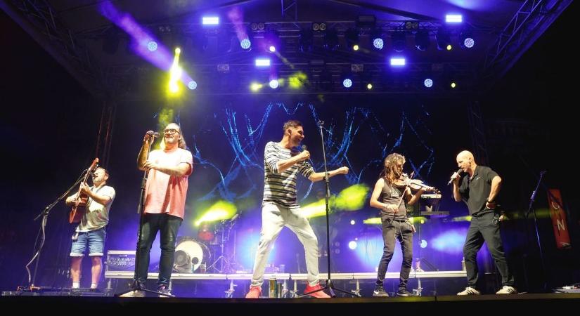 Durva pofonokat kapott a pécsi zenekar énekese, de sokáig állta a sarat