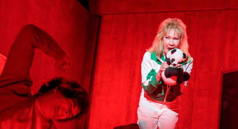 Madame Tartuffe – Tragikomédia a Pesti Színházban Udvaros Dorottyával a főszerepben