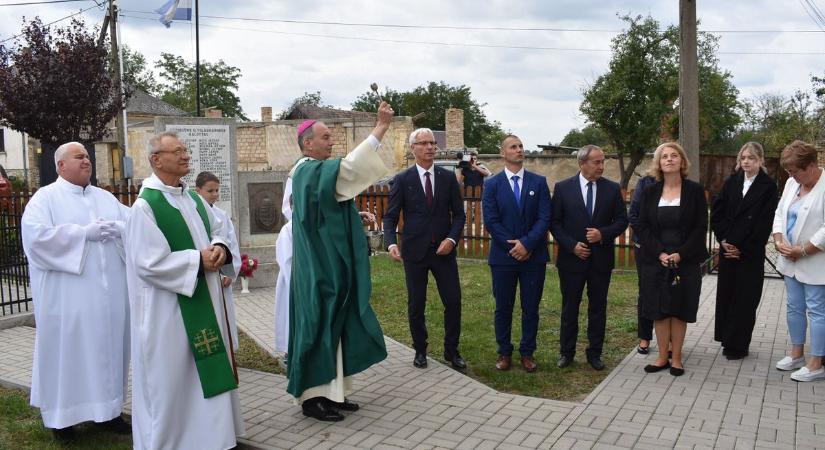 Újjászületett Bakonyszentiván temploma (galéria)