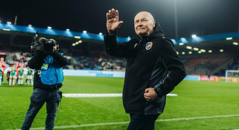 Négy nap alatt két botlás - a Fradi miatt is mennie kellett az edzőnek
