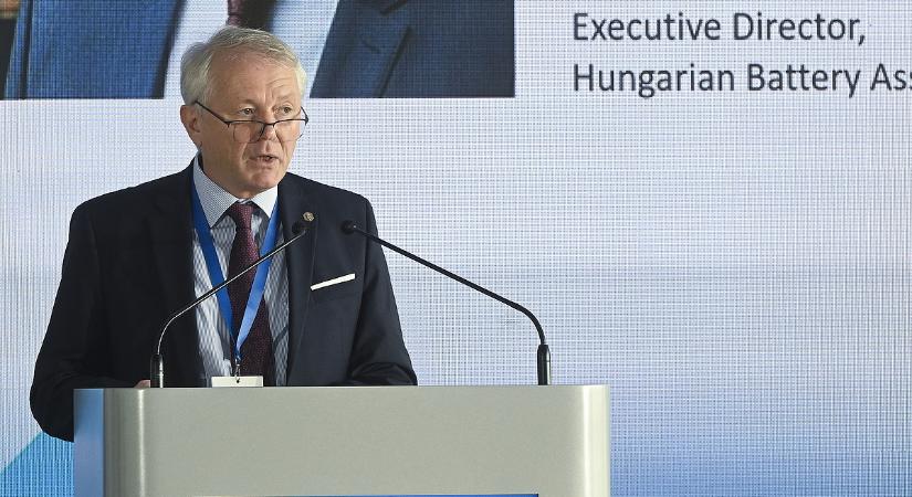 Ennyi ember dolgozik ma Magyarországon az akkumulátorgyárakban
