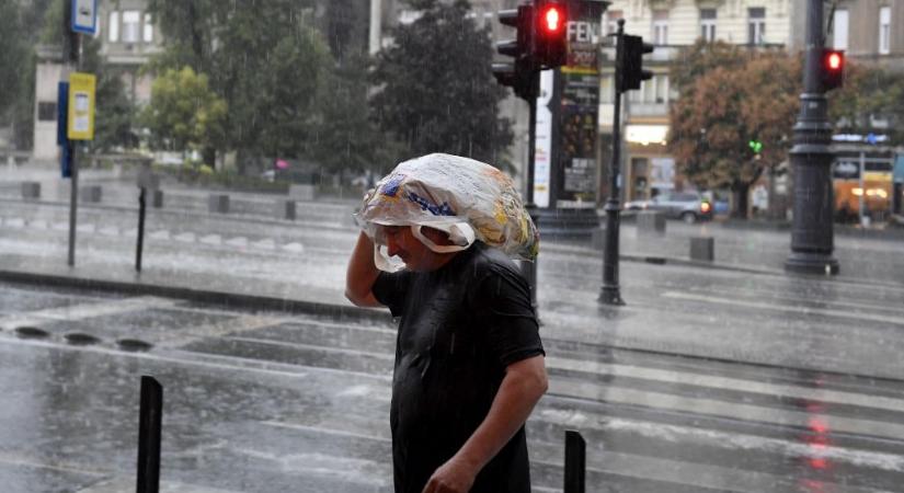 Még a meteorológusok is meglepődtek: Kedden 2 vármegyében tombolhat vihar (nézd meg ott élsz-e)