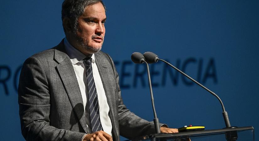 A miniszter sejti, hogy mennyivel nőhet a minimálbér jövőre