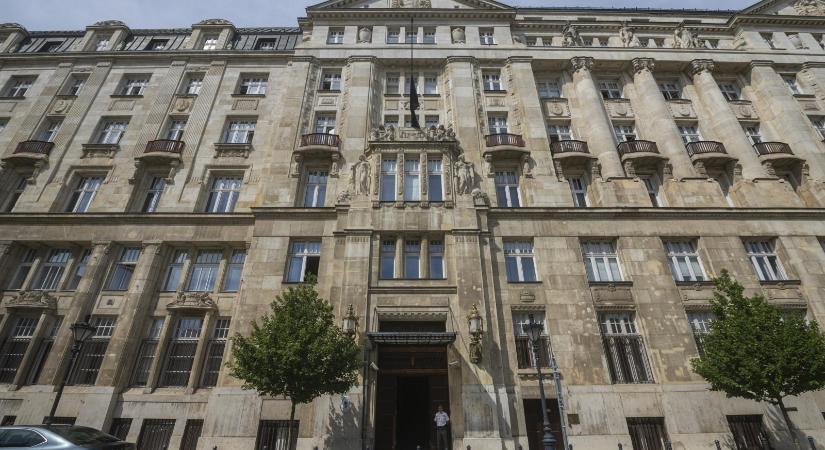 Még a 2026-os választás előtt elárvereznék a Nemzetgazdasági Minisztérium épületét