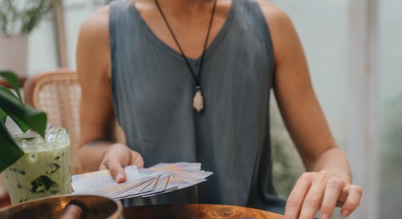 Heti Tarot jóslás (szept. 29–okt. 5.): lassítás, önvizsgálat és spirituális tisztulás