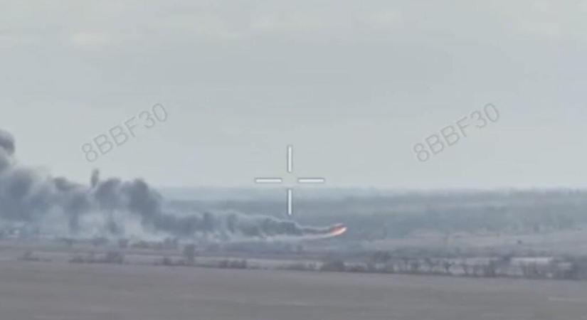 Videón, ahogy a Magyarországról kitiltott Brovdi dróncsapata kilő egy orosz helikoptert
