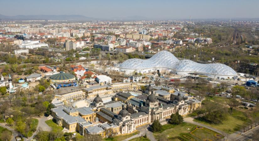 .v - Mégis, mi ez az orosz "pihenőszoba" a Városligetben?