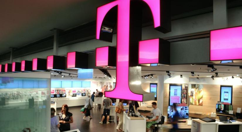 Feltöri az aszfaltot a Magyar Telekom hatmilliárdos fejlesztése Kaposváron