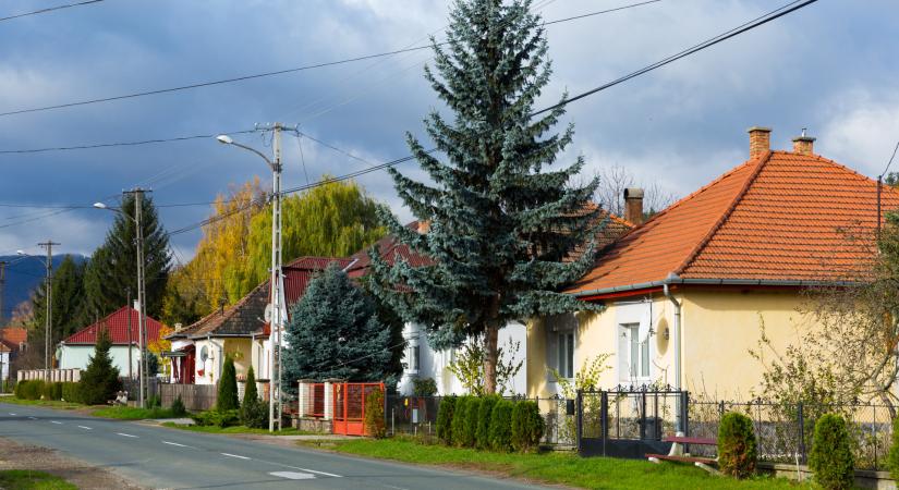 Ez rengeteg ingatlantulajdonost érint: megváltozik a telekhasználat és a melléképítmény-elhelyezés szabálya is