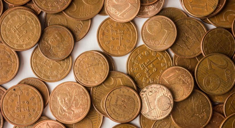 950 ezer forintot ér ez az euró fémpénz, nálad is lehet belőle, ritka nagy hibát rejt