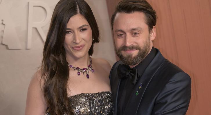 Teljesült Kieran Culkin vágya, ismét babát vár felesége