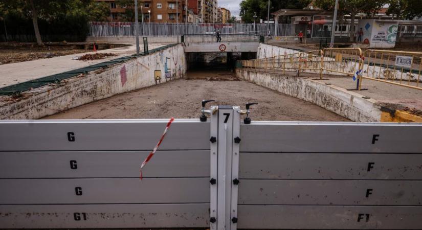 Vörös riasztás jött a katasztrófavédelemtől, elmarad a spanyol bajnoki