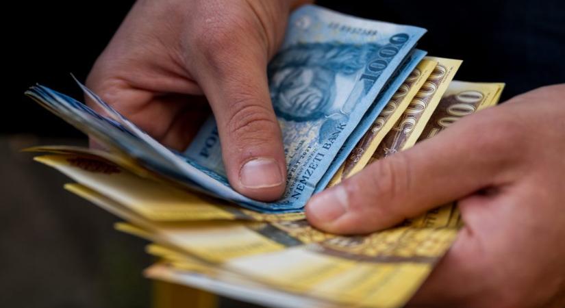 Gyengült a forint