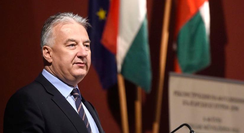 Semjén Zsolt az Egyenes Beszédben: „Ez szervezett rágalomhadjárat, amelynek célja a kormány megingatása”