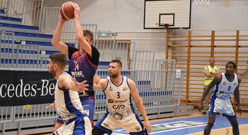 Bravúros győzelemmel rajtolt a JKSE – galériával
