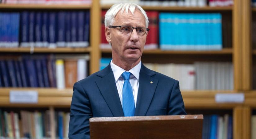 Soltész Miklós: Sok-sok pap és szerzetes mutatja az élet példáját
