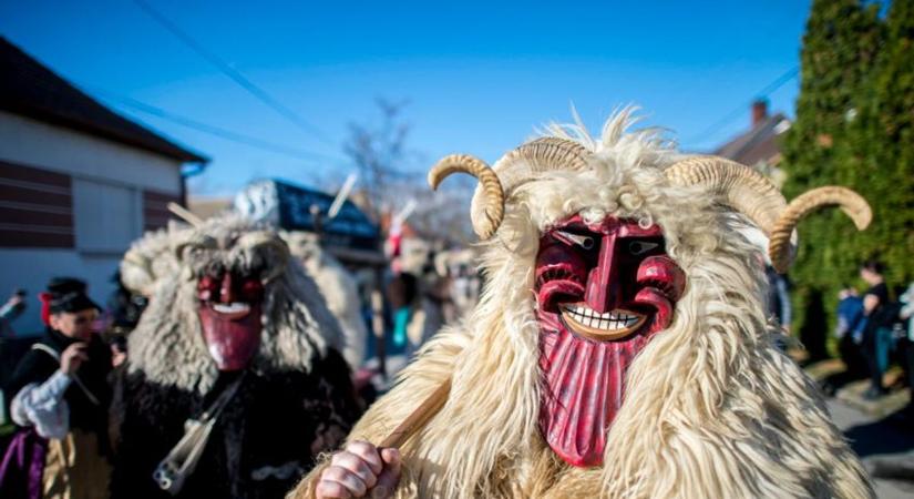 Amerikába is eljutott a Busó Iskola, a világ magyarságához viszi el a hagyományt Rosta Endre