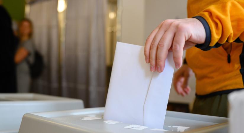Orosz befolyásolási kísérletek árnyékában őrizte meg parlamenti többségét a PAS a moldovai választáson?