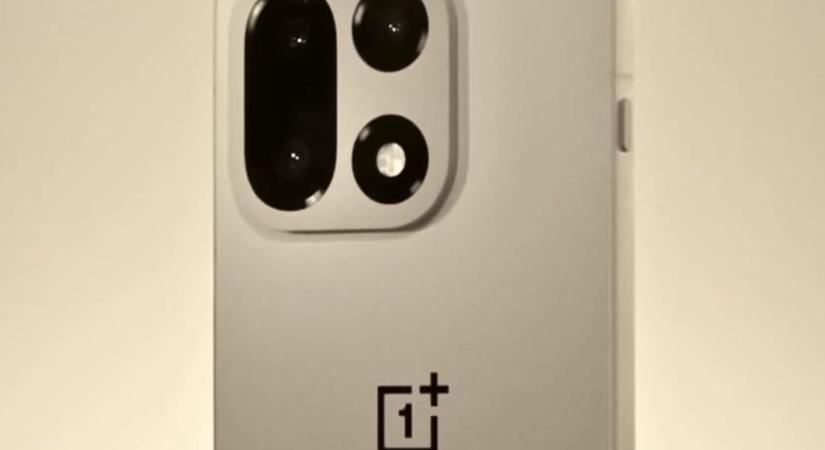 Egy rakat hivatalos képen a OnePlus 15, végre elölről is megmutatja magát az új csúcsmobil