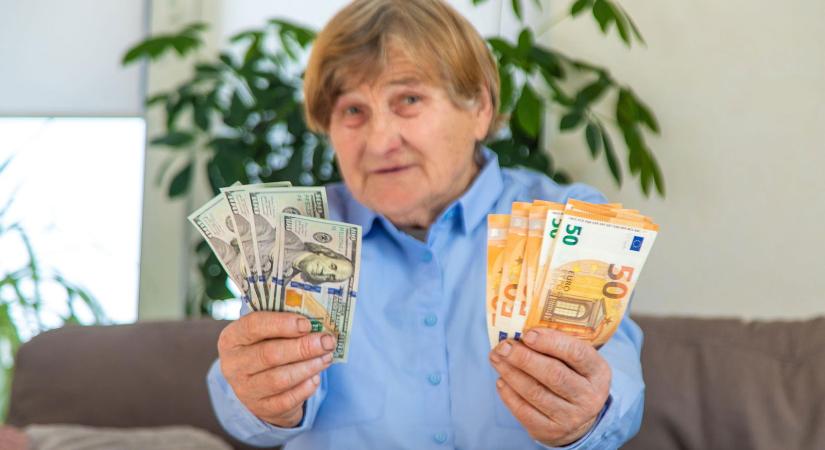 Elkezdtek üzletelni a nyugdíjas utalványokkal, máris sokkal kevesebbet érnek