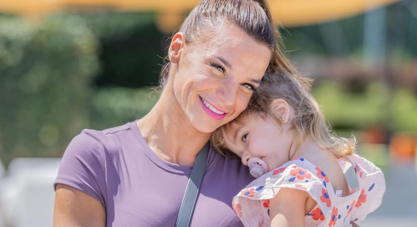Ritka pillanat: Berki Mazsi megmutatta kislányát. Ilyen nagy már Emma!