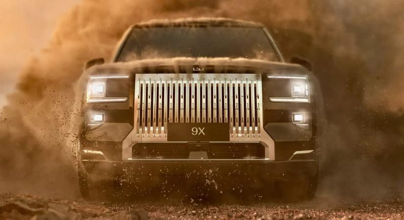1400 lóerős kínai monstrum támad a Range Roverre és a Rolls-Roycera