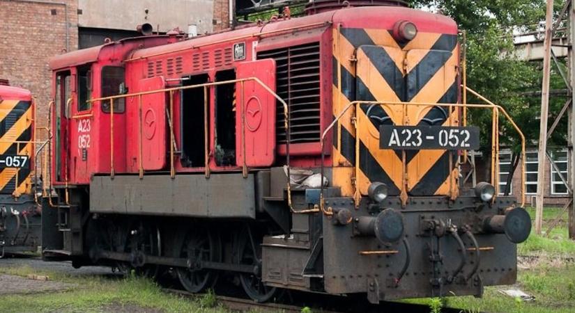 Két dízelmozdony került árverésre a dunaújvárosi vasmű felszámolásából