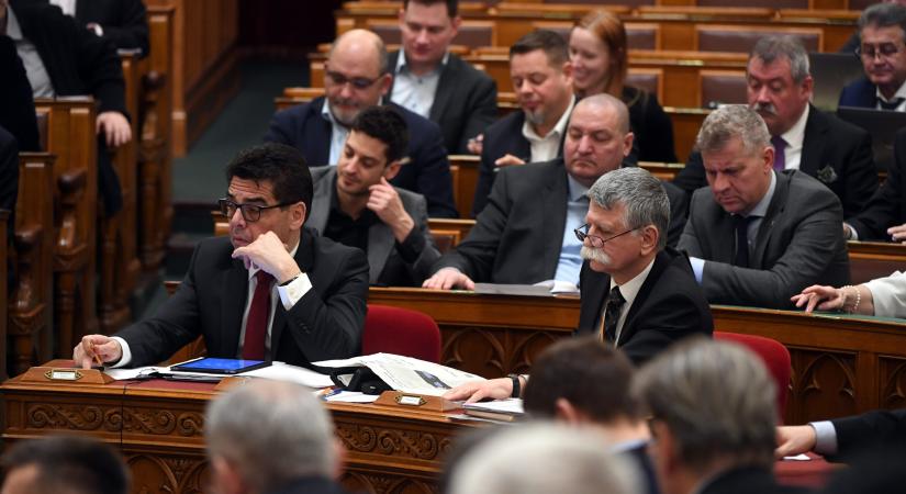 A politikai erőszak terjedése elleni fellépésről tárgyal a parlament