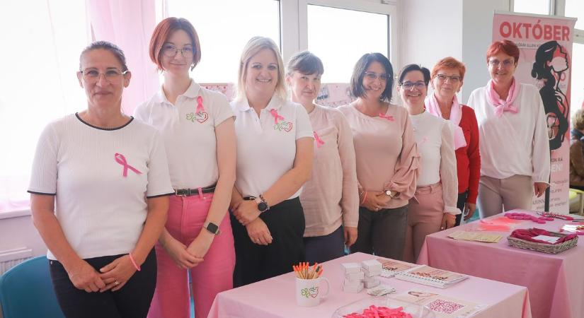Rózsaszín folyosó a mammográfián: október az emlőrák elleni küzdelem hónapja