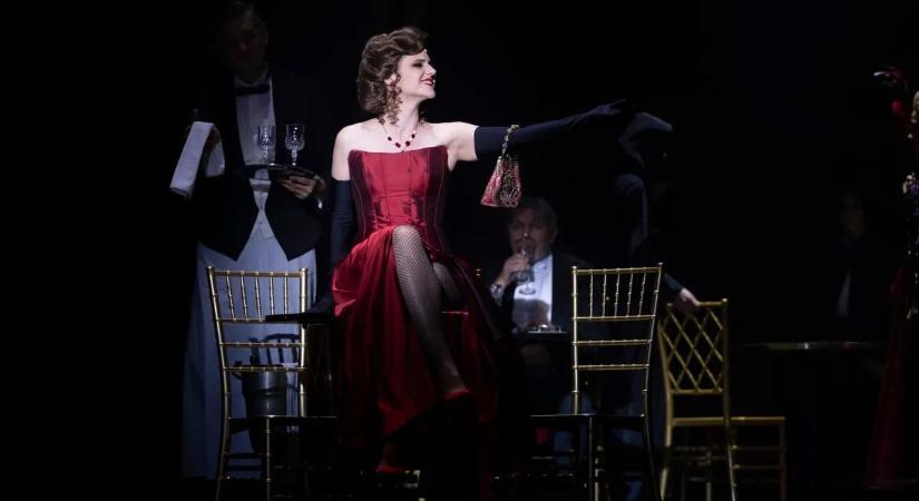 A Budapesti Operettszínház ingyenes előadással érkezik a vasi városba