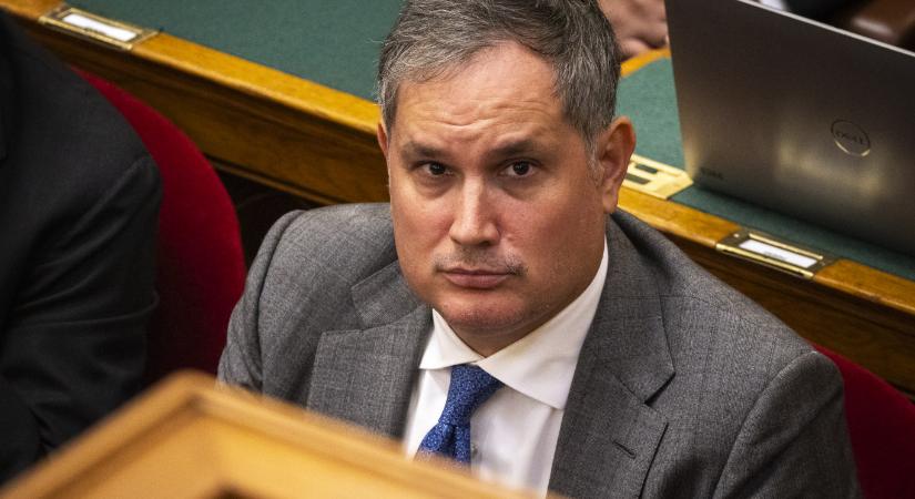 Nagy Márton köre behálózta az államot: 34 cégtől 8,2 milliárdos megbízást szedtek össze