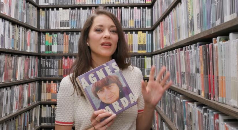 A csodálatos Marion Cotillard ajánlja kedvenc filmjeit, a Tulipános Fanfan és A diktátor is előkerül Chaplintől – videó