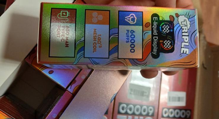 Több ezer illegális e-cigarettát szállítottak Romániába – Magyarországon lebuktak (VIDEÓ)