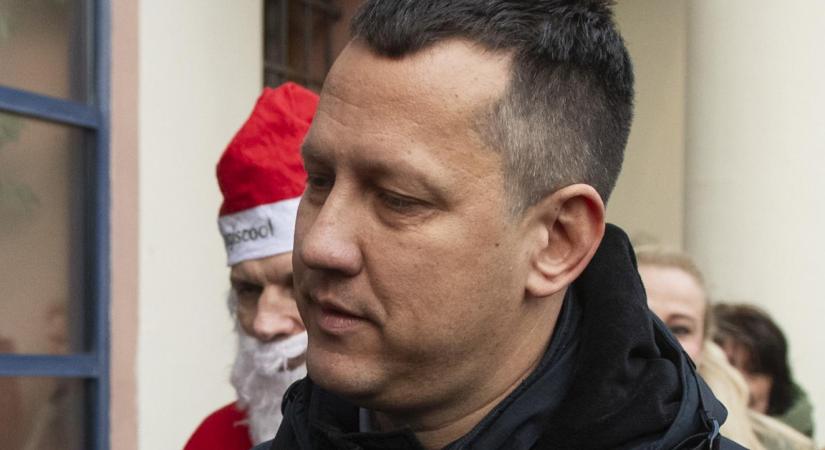 Hallgatnak arról, hogyan keletkezett a kisfiú fél arcát befedő kék-zöld folt a szekszárdi befogadó otthonban