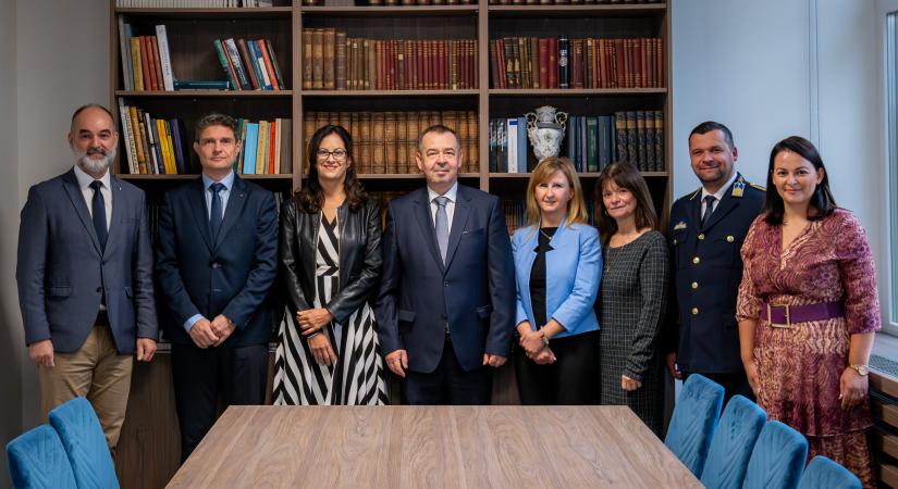 Harmadszor indult el a SZE jogi felvételi előkészítő programja